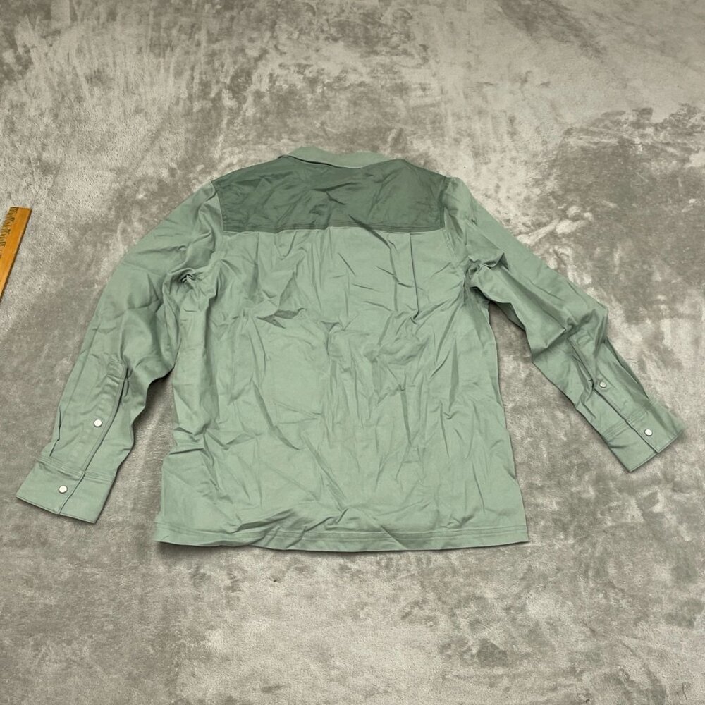 Bass Outdoor Stretch Worker Shirt Lily Pad S NWT 6417 - Picture 2 of 8